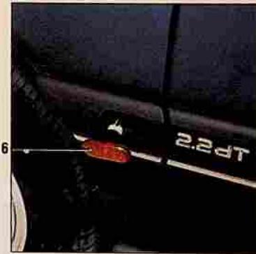 RENAULT Safrane Phase 2 (1996-2002) - FEUX arrière (remplacement des lampes) - 7