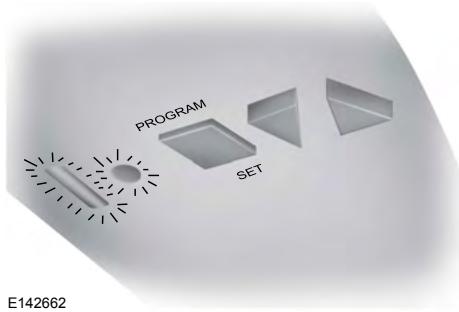 FORD Edge Phase 1 (2015-2018) - ProgrammationdusystemeHomeLink aveclemoteurd'ouvre-portedegarage Genie Intellicode - 1