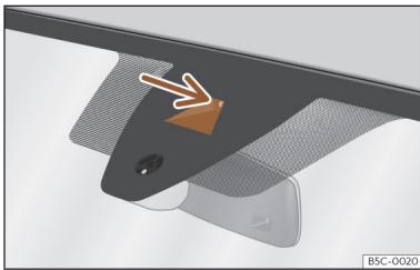 Cupra Born (2022) - Caméra avant - 1