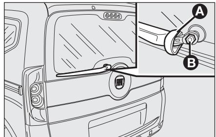 FIAT Fiorino QUBO (2007-2017) - Remplacement des brosses des essuie-glaces - 1