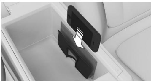 BMW M4 COUPÉ (2021-2024) - Compartment dans l'accoudoir central - 2