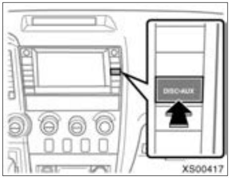 TOYOTA Tundra (2007-2009) Navigation et multimédia - Enlevez le disque. - 2