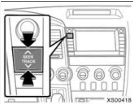 TOYOTA Tundra (2007-2009) Navigation et multimédia - Lecture d'un disque audio - 1