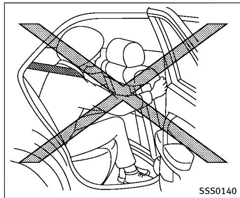 INFINITI QX70 (20178) - AVERTISSEMENT - 2