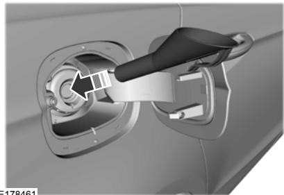 Lincoln MKS Phase 2 (2013-2016) - Carburant et remplissage - 1