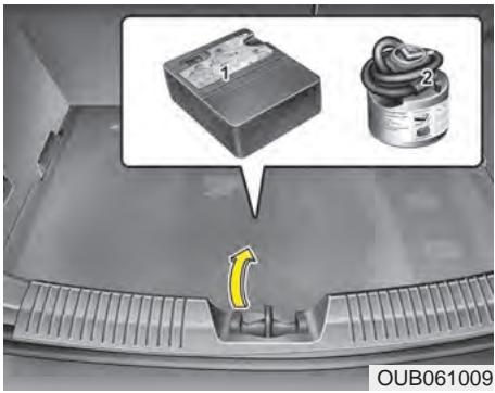 KIA Rio (2014) - EN CAS DE CREVAISON (AVEC UNE TROUSSE DE RÉPARATION DE PNEU, SI ÉQUIPÉ) - 1