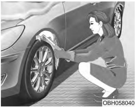 KIA Rio (2014) - CONDUITE EN HIVER - 1