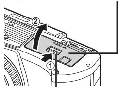 OLYMPUS EM10MARKIV - Insertion et retrait de la batterie et de la carte - 2