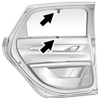 CADILLAC CT6 (2019) - Déverrouillage des pare-soleil de portes de passager arrière - 1
