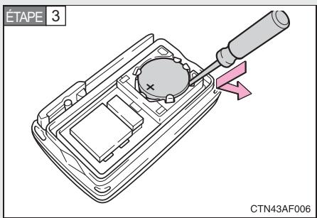 TOYOTA Highlander (2009) - ■ Remplacement de la pile (vehicules sans système d'accès et de démarrage “mains libres”) - 5