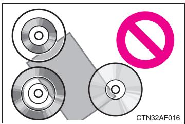 TOYOTA Highlander (2009) - CD et adaptateurs incompatibles - 3