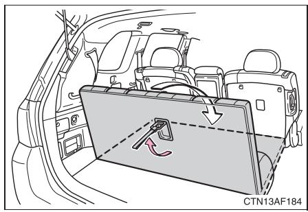 TOYOTA Highlander (2009) - Rabatte les sièges de la troisième rangée - 1