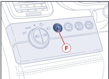 Maserati Quattroporte (2008-2012) - Rabattage appui-tete central arrriere - 2