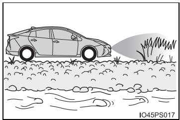 TOYOTA Prius (2018) - ■ Situations dans lesquelles le système peut fonctionner même s'il n'y a aucun risque de collision - 2