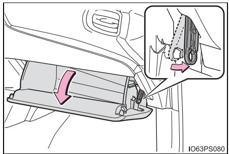 TOYOTA Prius (2018) - Remplacement du filtre du climatiseur - 1