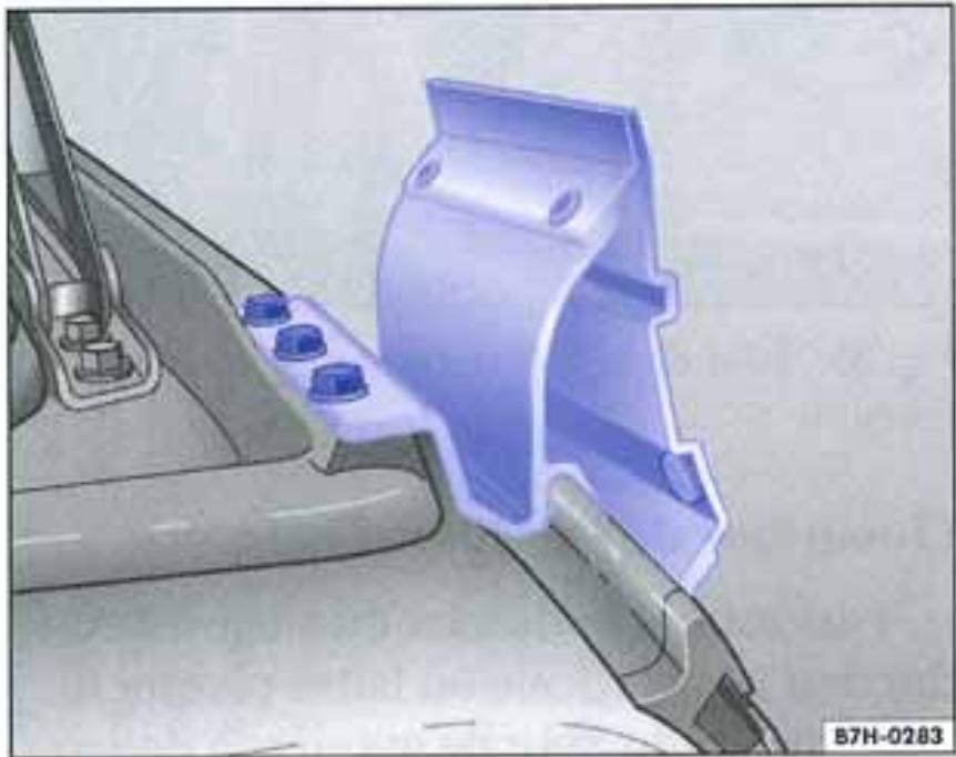 VOLKSWAGEN California (2003-2009) - Montage des supports de marquise - 1