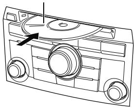 SUBARU Legacy (2013) Système de navigation - Insérez un disque dans la fente. - 1
