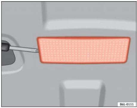 SEAT Cordoba (2002-2009) - Eclaireur du coffre à bagages* - 1