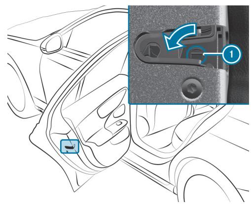 Mercedes-Benz Classe C (2024) - DÉVERROUILLAGE DE LA PORTE GAUCHE DU VÉHICULE AVEC LA CLÉ DE SECOURS - 3