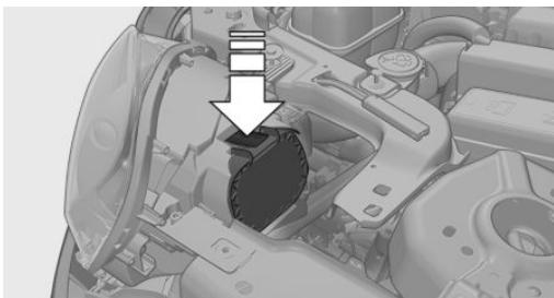 MINI Countryman (2014-2017) - Accès à l'ampoule dans le compartmentement moteur - 1