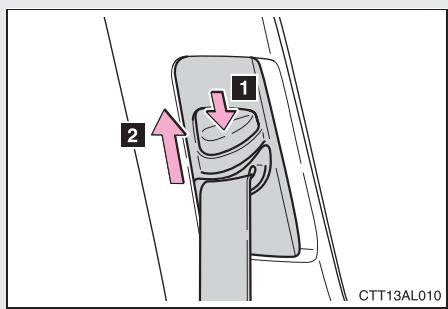 TOYOTA Matrix (2012) - Réglage de la hauteur d'ancrage des ceintures (sièges avant) - 1