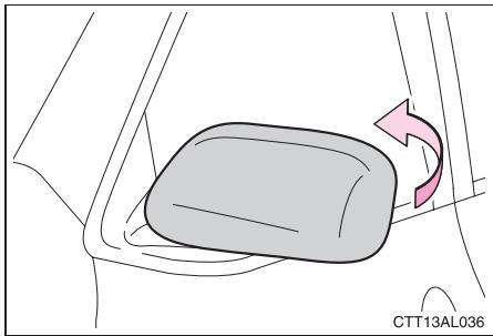 TOYOTA Matrix (2012) - Repliage des rétroviseurs - 1