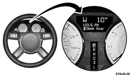 Chrysler 300 (2004-2010) - CENTRE D'INFORMATION ÉLECTRONIQUE - 1
