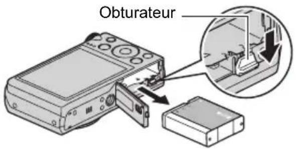 CASIO Exilim EXZR300 - Ouvrez le couvercle de batterie et retirez la batterie actuelle. - 1