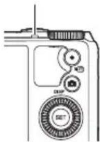 CASIO Exilim EXZR700 - 2.Appuyez a mi-course sur le déclencheur pour faire la mise au point. - 1