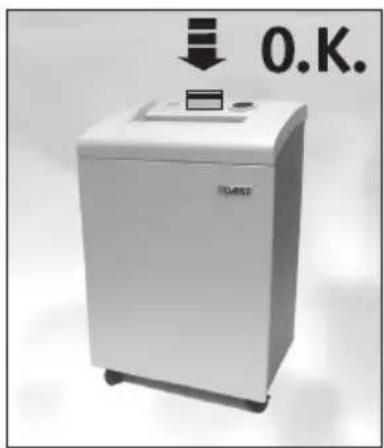Dahle 40214 - Operation - shredding CDs/DVDs & bank cards - 7