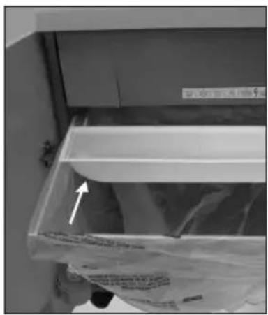 Dahle 40214 - Operation - shredding CDs/DVDs & bank cards - 2