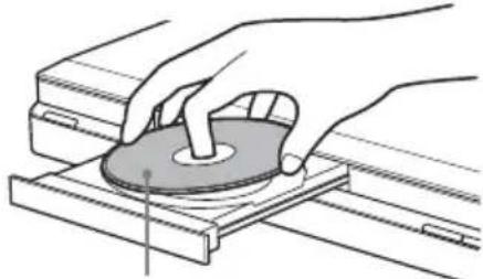 SONY RDRHX785 - Insertion d'un disque - 3