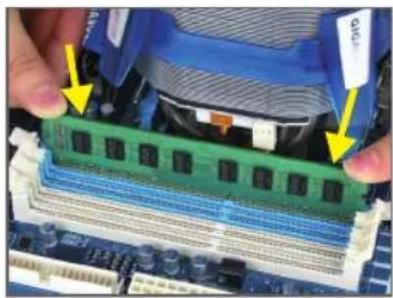 GIGABYTE GA880GMAUD2H - 1-4-2 安装内存条 - 3