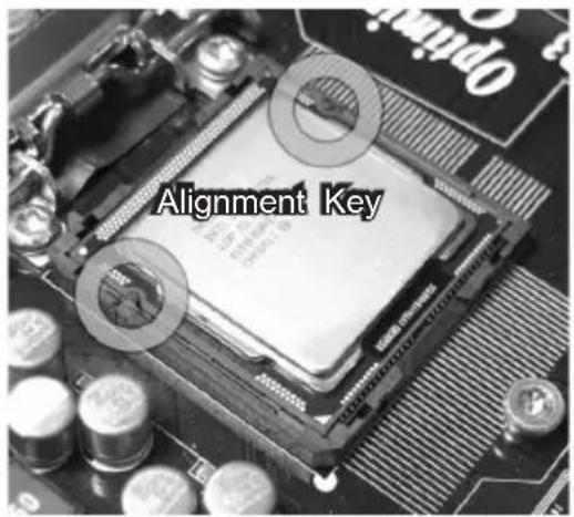 MSI H67MAE35 - CPU &amp; Cooler Installation - 5