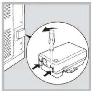 INDESIT HI 20.A (WH)1 - Montage du cable d'alimentation - 1
