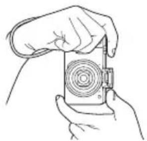 CASIO Exilim EXZR800 - 正确握持相机 - 2