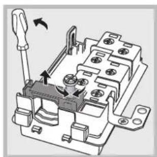 HOTPOINT-ARISTON FH 51 IXHA - Fitting the power supply cable - 1