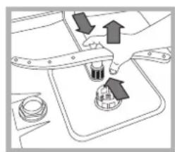 HOTPOINT-ARISTON LFT 228 AHA - Pulire gli irroratori - 2