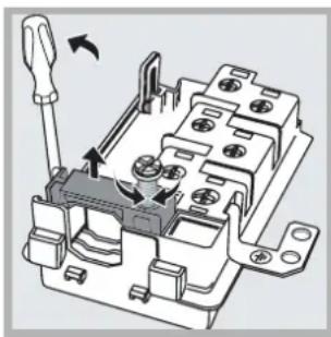 HOTPOINT-ARISTON FQ 99 C.1 (ICE) HA - Montaje del cable de alimentacion electrica - 2