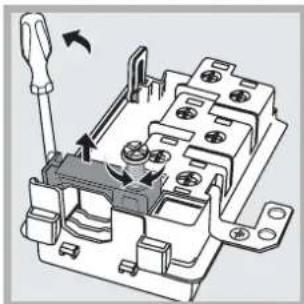 HOTPOINT-ARISTON FQ 99 C.1 (BK) HA - Montaggio del cavo di alimentazione - 2