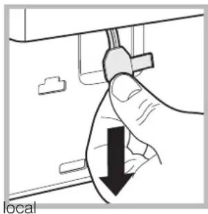 HOTPOINT-ARISTON Aqualtis ADS93D 69 EUA - Opening the porthole door manually - 3