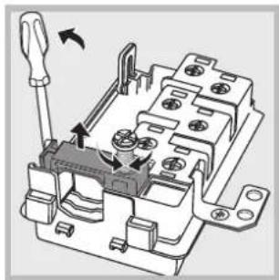 HOTPOINT-ARISTON FH 103 IXHA - Fitting the power supply cable - 2