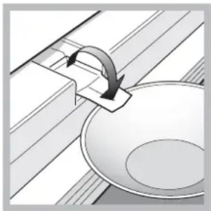HOTPOINT-ARISTON BCB 313 A VEI C SHA - Defrosting the freezer compartment - 1