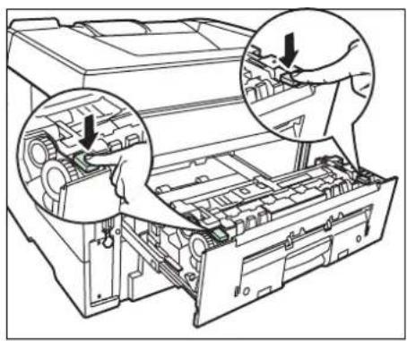 KYOCERA FS2020DKL3 - Chargement d'enveloppes dans le bac multifonction - 2