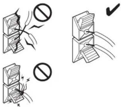 ONKYO HTS3405 - Précautions concernant le branchement des enceintes - 1