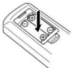 KENWOOD M505USBS - Inserción de las pilas - 2