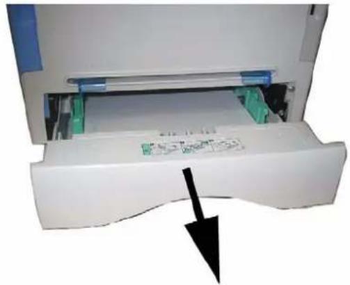 OLIVETTI OFX 9700 - Insertion de papier dans le bac principal - 3