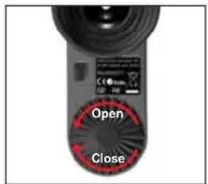 LEICA Pinmaster II - FITTING THE CARRYING CORD - 1