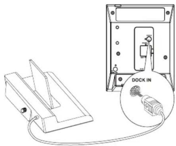 PHILIPS MCM280D - Caricamento dell'iPod/iPhone - 1