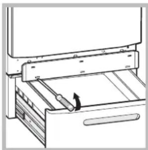 HOTPOINT-ARISTON Aqualtis AQ102F 49H EU - Apertura manuale della porta oblo - 2